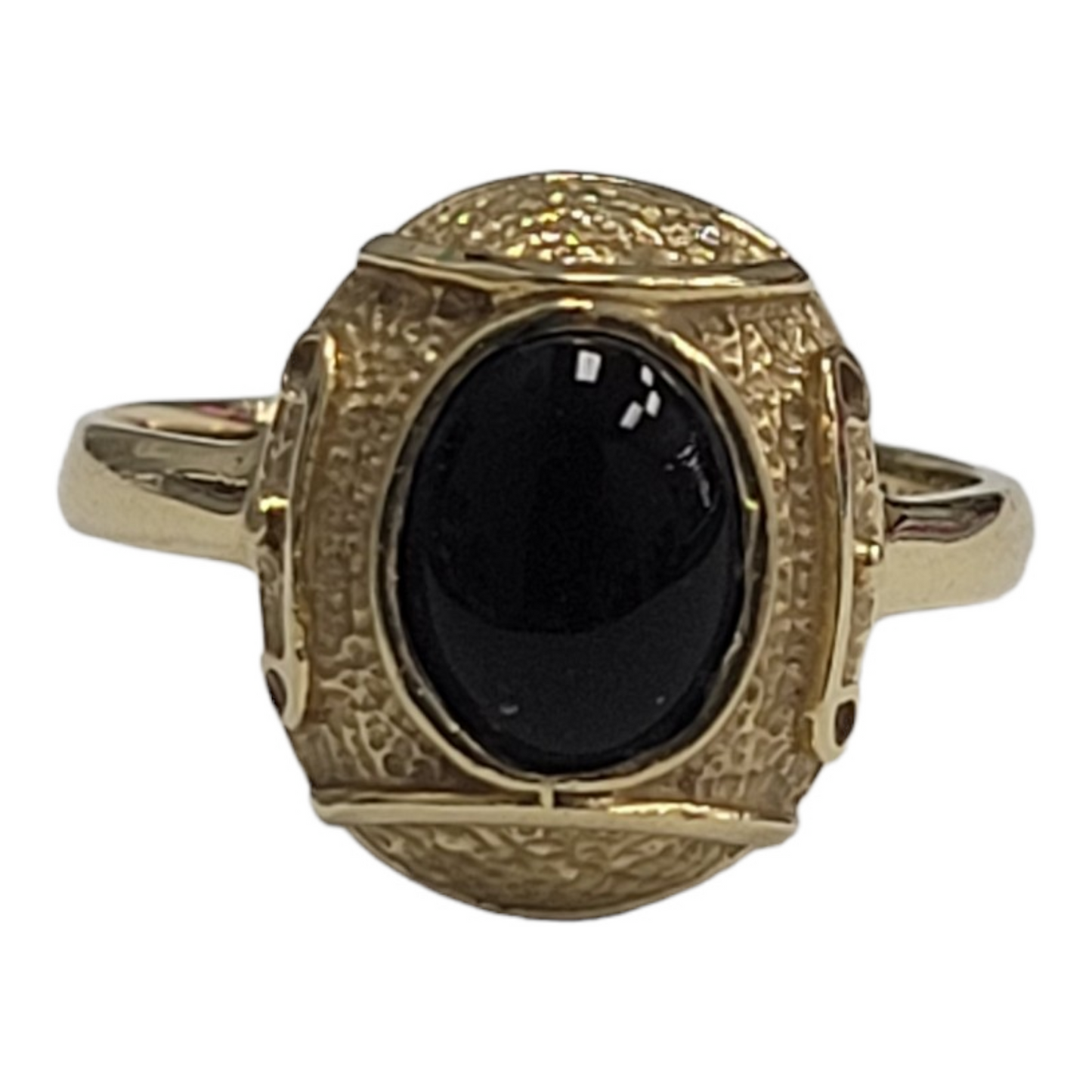 Vintage Yellow Gold Cabochon Onyx Oval Ring