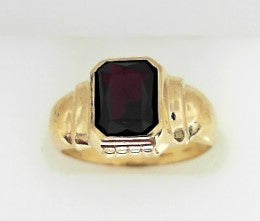 Yellow Gold Emerald Cut Garnet Ring
