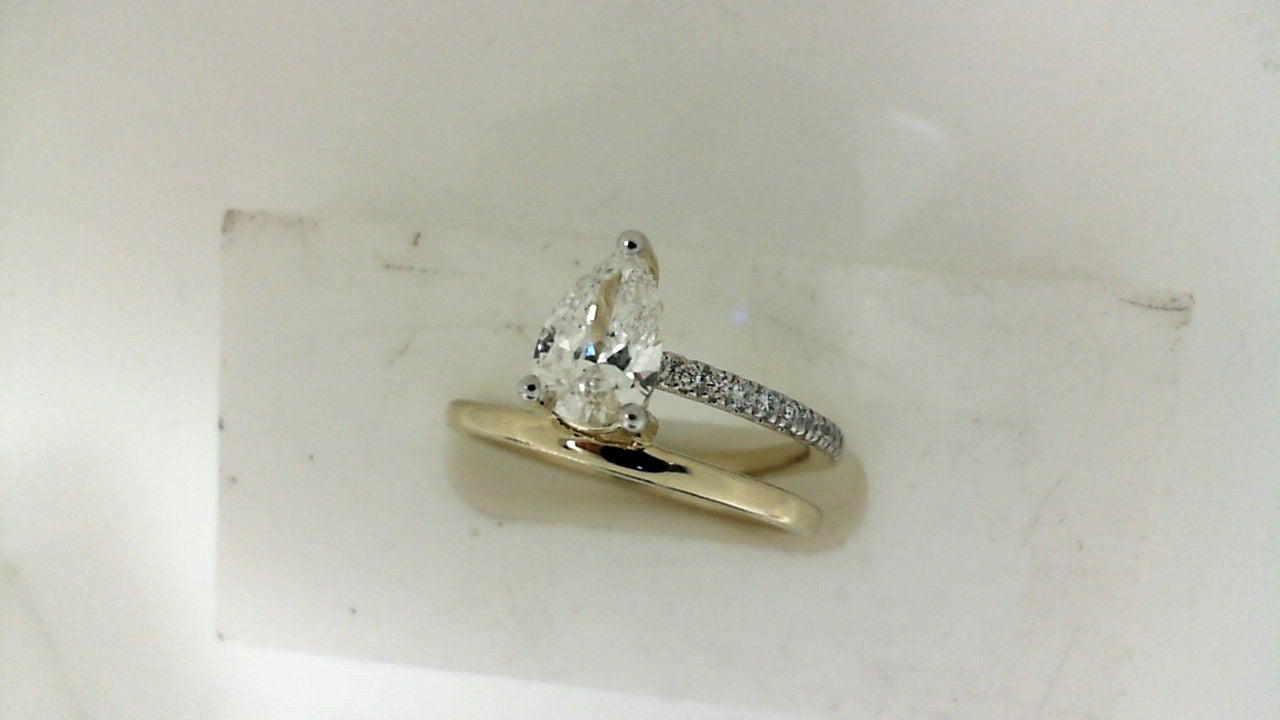 Yellow Gold Pear Lab Diamond Ring
