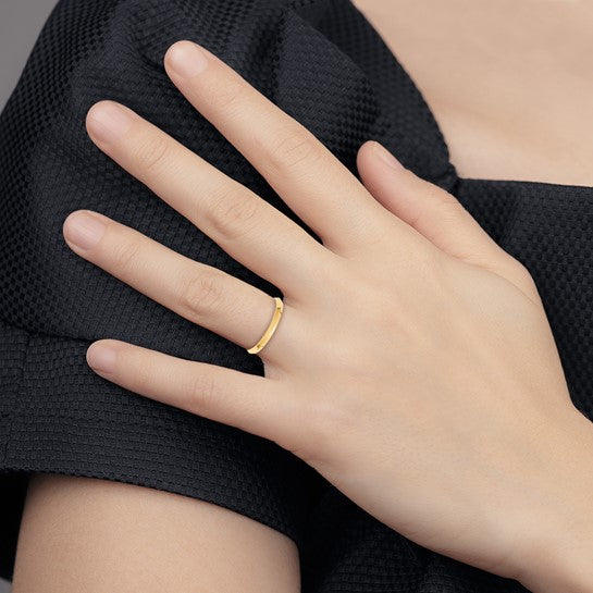 Yellow Gold Knife Edge Wedding Band