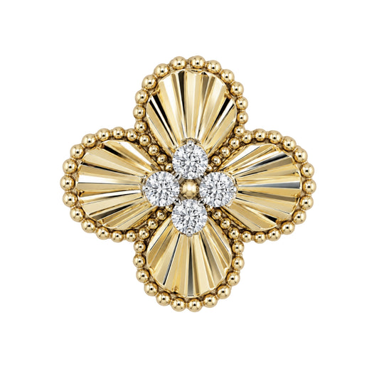 Two Tone Round Diamond Fluted Clover Pendant