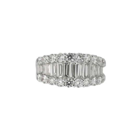 White Gold Round and Baguette Diamond Ring