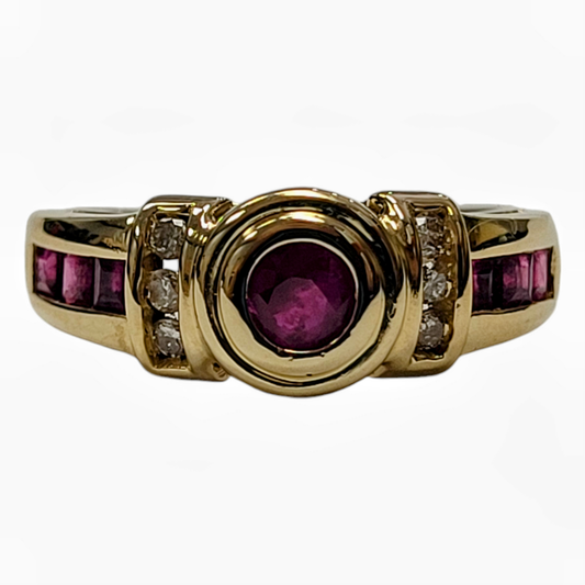 Yellow Gold Bezel Set Fashion Ring
