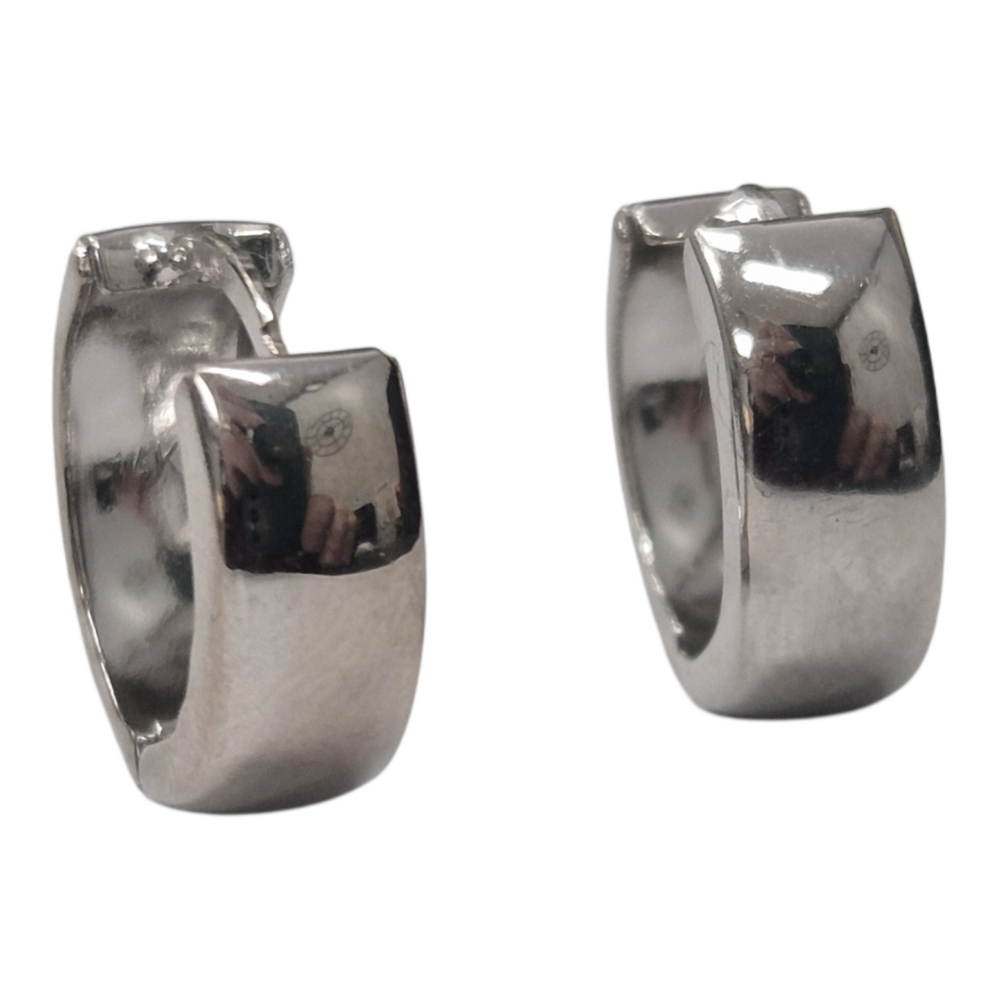14K White Gold Huggy Hoops