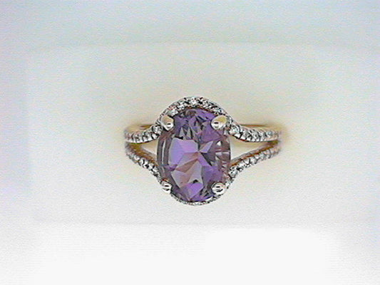 Yellow Gold Split Shank Amethyst Ring